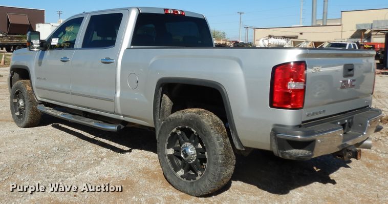 image for item DF0282 2015 GMC Sierra 2500HD  Crew Cab pickup truck