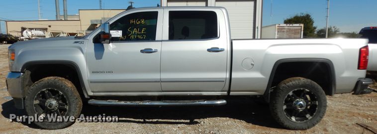image for item DF0282 2015 GMC Sierra 2500HD  Crew Cab pickup truck