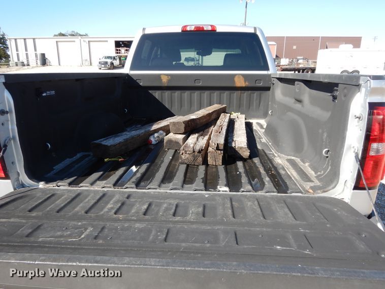 image for item DF0282 2015 GMC Sierra 2500HD  Crew Cab pickup truck