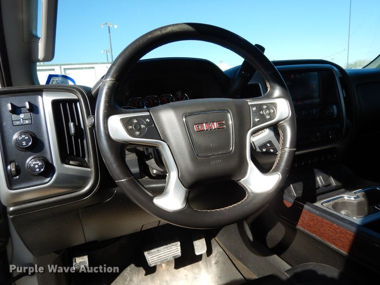 image for item DF0282 2015 GMC Sierra 2500HD  Crew Cab pickup truck