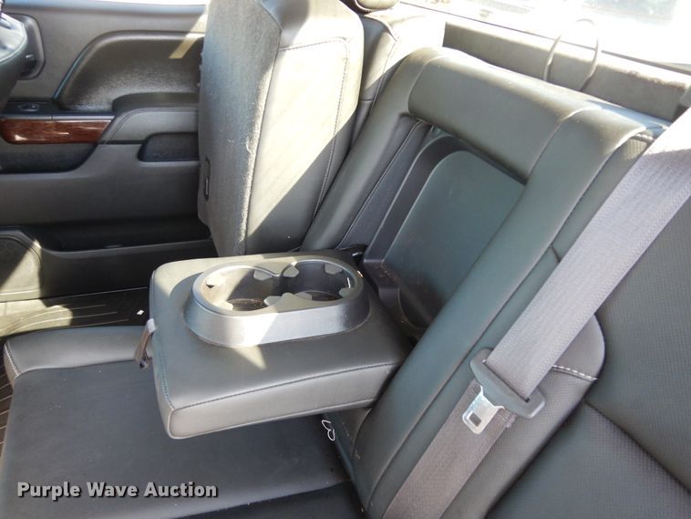 image for item DF0282 2015 GMC Sierra 2500HD  Crew Cab pickup truck