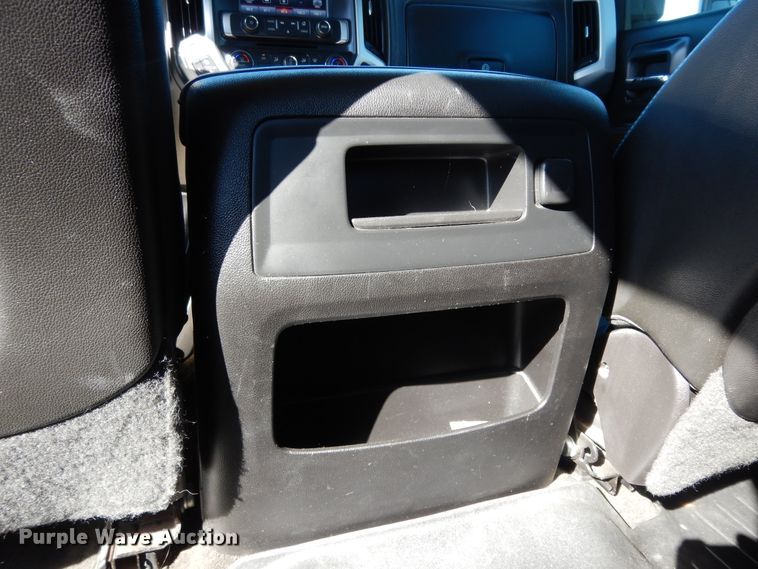 image for item DF0282 2015 GMC Sierra 2500HD  Crew Cab pickup truck