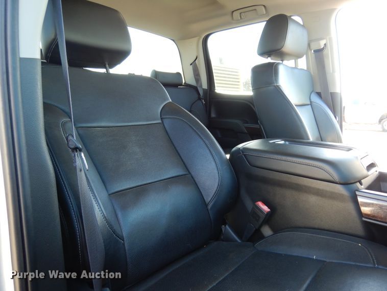 image for item DF0282 2015 GMC Sierra 2500HD  Crew Cab pickup truck