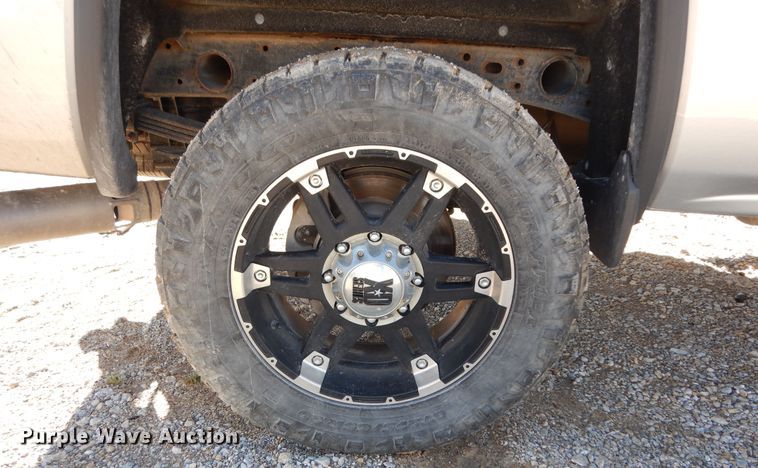 image for item DF0282 2015 GMC Sierra 2500HD  Crew Cab pickup truck