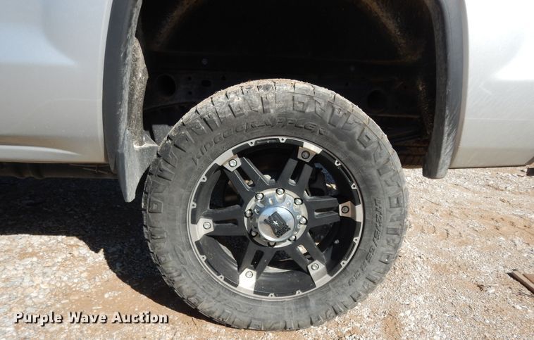 image for item DF0282 2015 GMC Sierra 2500HD  Crew Cab pickup truck