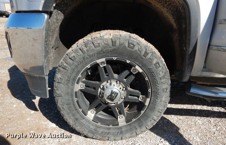 image for item DF0282 2015 GMC Sierra 2500HD  Crew Cab pickup truck