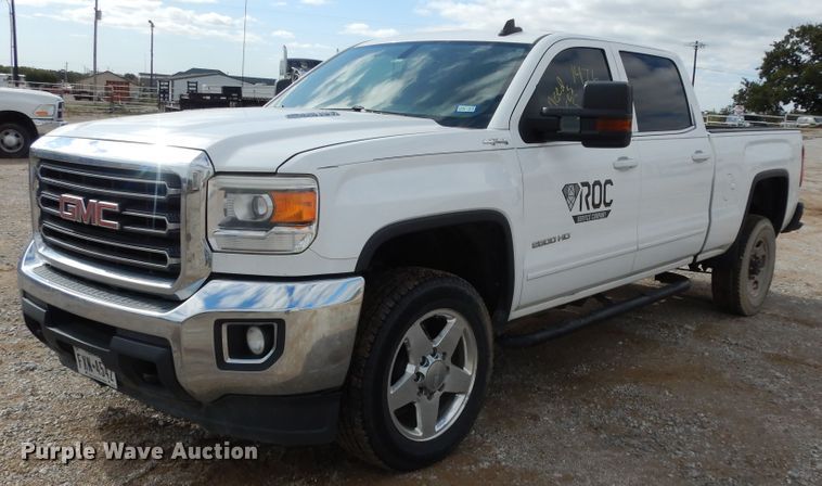 image for item DF0284 2015 GMC Sierra 2500HD  Crew Cab pickup truck