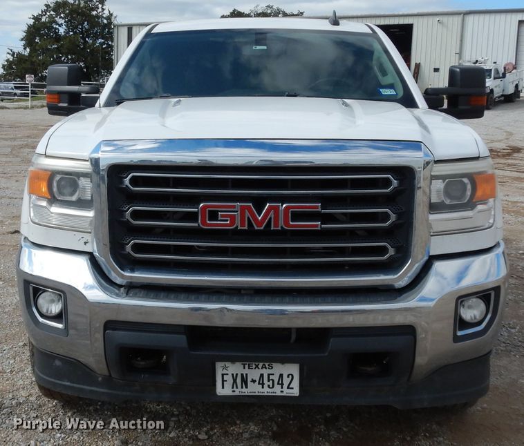 image for item DF0284 2015 GMC Sierra 2500HD  Crew Cab pickup truck