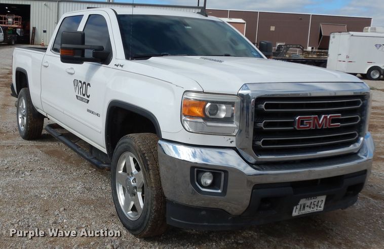 image for item DF0284 2015 GMC Sierra 2500HD  Crew Cab pickup truck