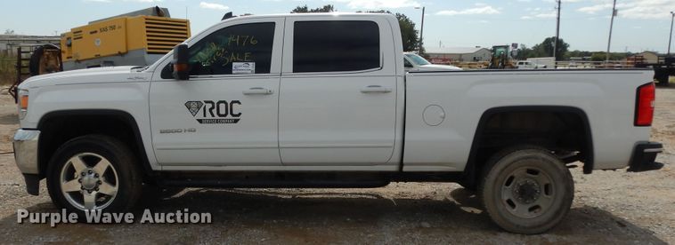 image for item DF0284 2015 GMC Sierra 2500HD  Crew Cab pickup truck