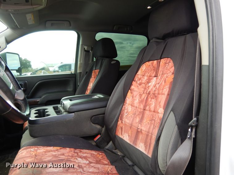 image for item DF0284 2015 GMC Sierra 2500HD  Crew Cab pickup truck