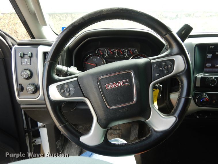 image for item DF0284 2015 GMC Sierra 2500HD  Crew Cab pickup truck