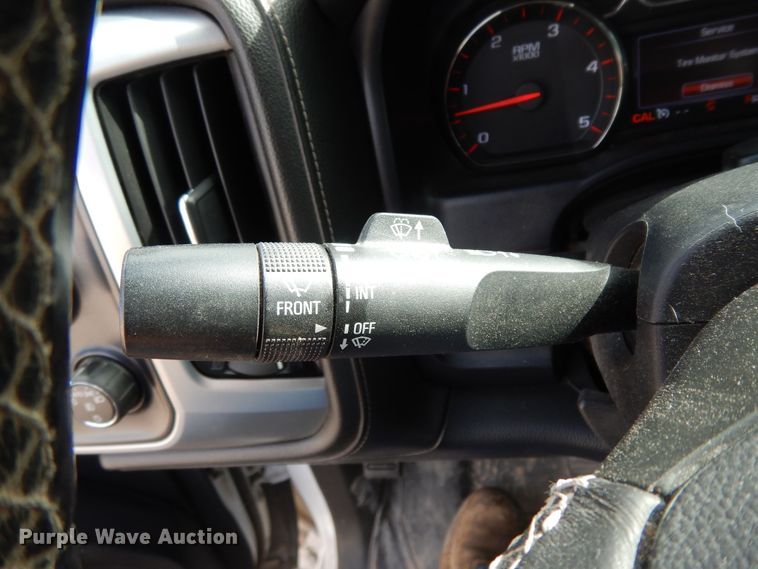 image for item DF0284 2015 GMC Sierra 2500HD  Crew Cab pickup truck