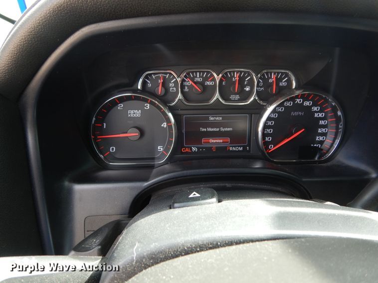 image for item DF0284 2015 GMC Sierra 2500HD  Crew Cab pickup truck