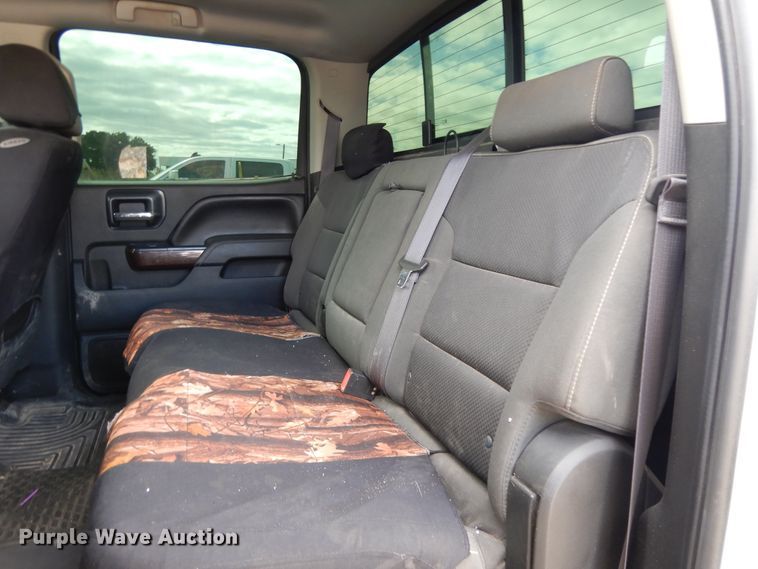 image for item DF0284 2015 GMC Sierra 2500HD  Crew Cab pickup truck