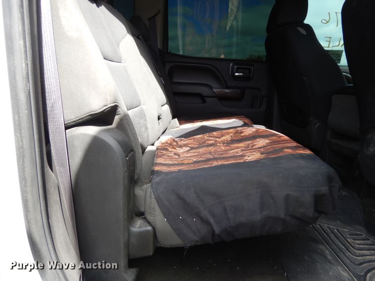 image for item DF0284 2015 GMC Sierra 2500HD  Crew Cab pickup truck