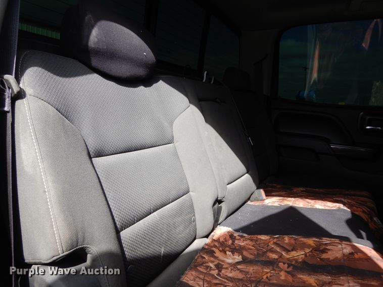 image for item DF0284 2015 GMC Sierra 2500HD  Crew Cab pickup truck