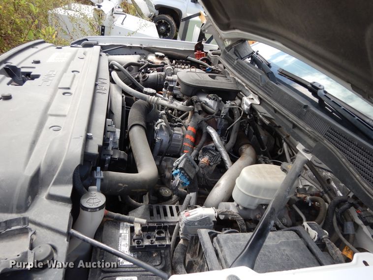 image for item DF0284 2015 GMC Sierra 2500HD  Crew Cab pickup truck