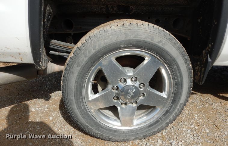 image for item DF0284 2015 GMC Sierra 2500HD  Crew Cab pickup truck