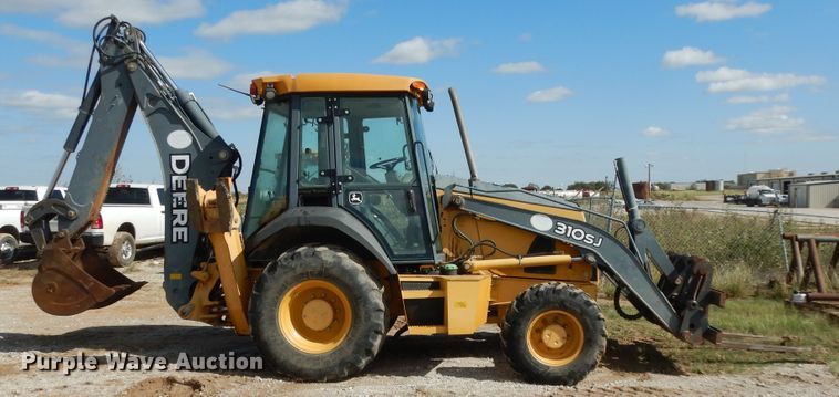 image for item DF0287 2012 John Deere 310SJ  backhoe