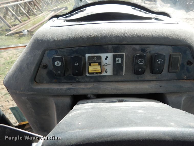 image for item DF0287 2012 John Deere 310SJ  backhoe