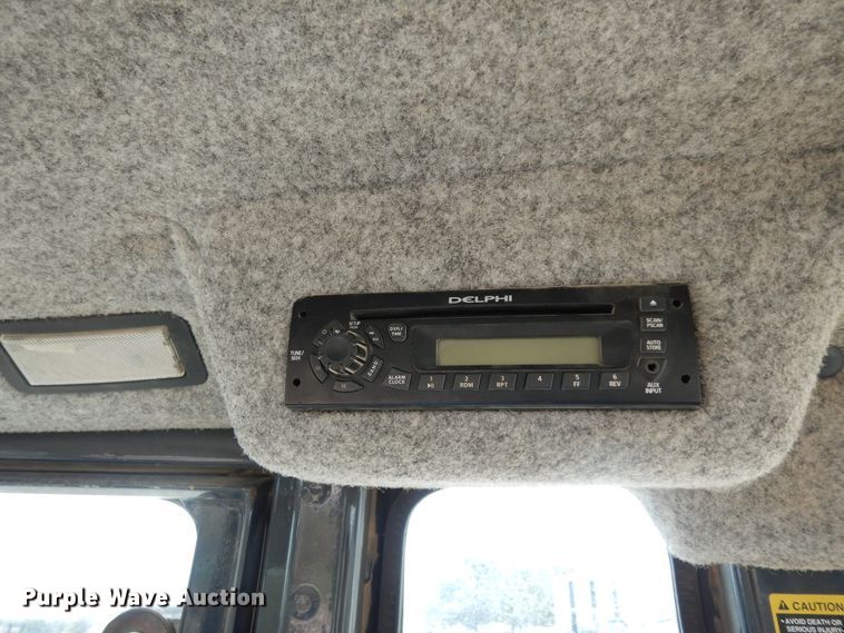 image for item DF0287 2012 John Deere 310SJ  backhoe