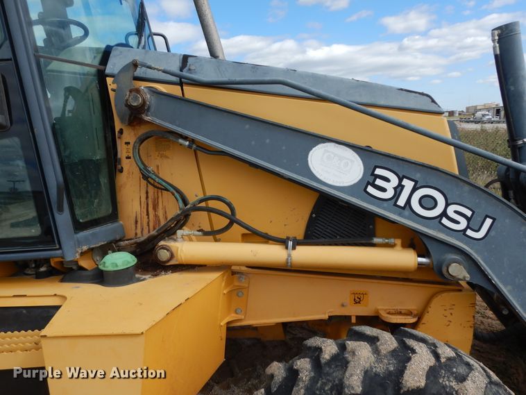 image for item DF0287 2012 John Deere 310SJ  backhoe