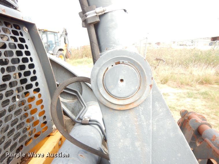 image for item DF0287 2012 John Deere 310SJ  backhoe