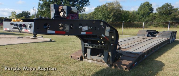 image for item DG1842 2003 Fontaine Specialized TB50-NGP  lowboy equipment trailer