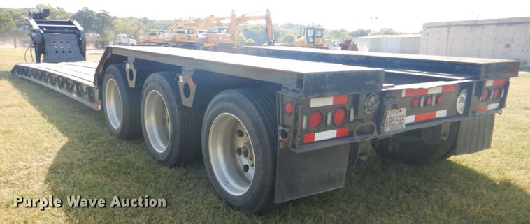 image for item DG1842 2003 Fontaine Specialized TB50-NGP  lowboy equipment trailer