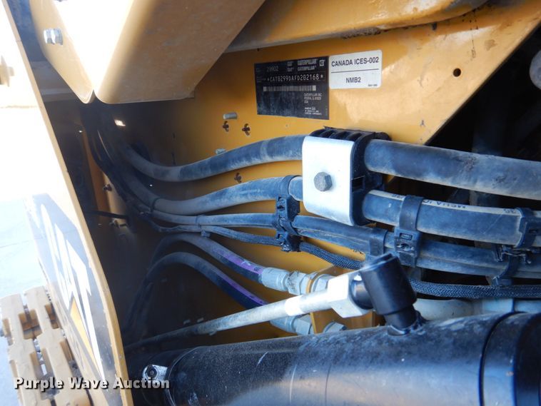image for item DH8004 2017 Caterpillar 299D2  tracked skid steer loader