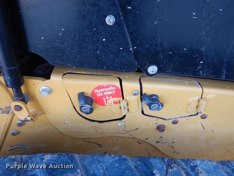 image for item DH8004 2017 Caterpillar 299D2  tracked skid steer loader