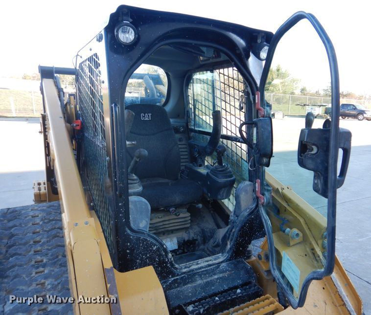 image for item DH8004 2017 Caterpillar 299D2  tracked skid steer loader