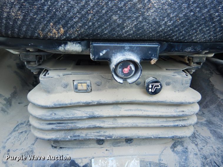 image for item DH8004 2017 Caterpillar 299D2  tracked skid steer loader