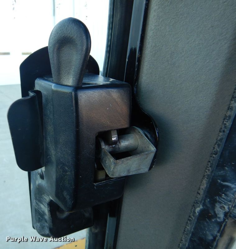 image for item DH8004 2017 Caterpillar 299D2  tracked skid steer loader