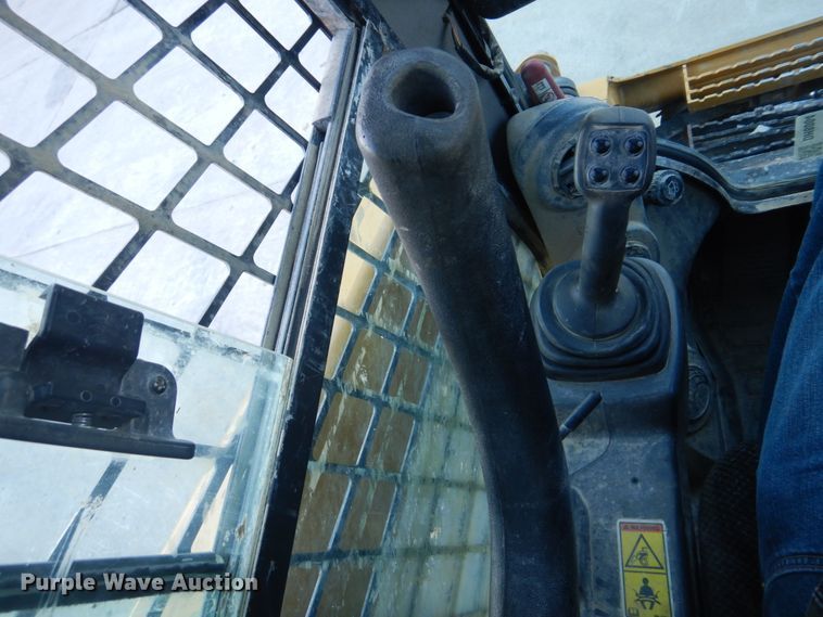 image for item DH8004 2017 Caterpillar 299D2  tracked skid steer loader