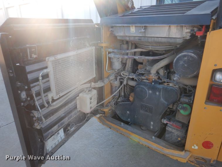 image for item DH8004 2017 Caterpillar 299D2  tracked skid steer loader