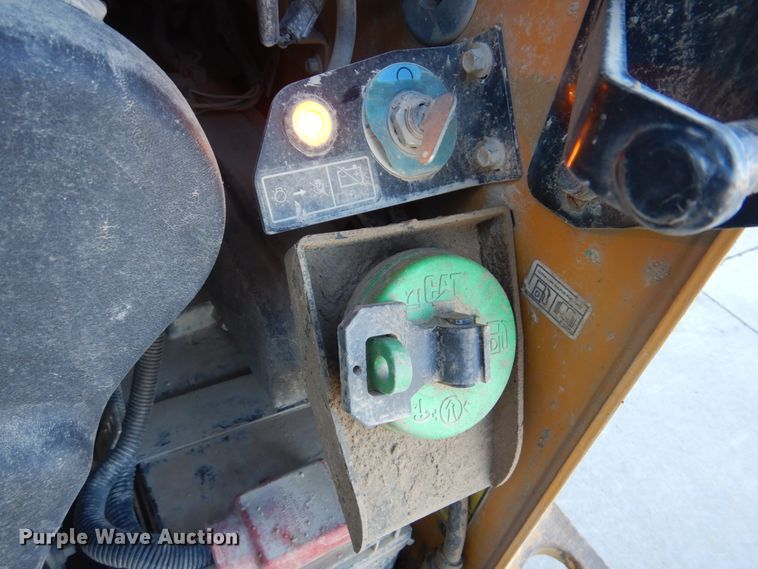 image for item DH8004 2017 Caterpillar 299D2  tracked skid steer loader