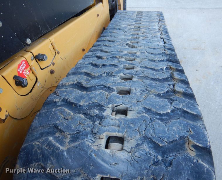 image for item DH8004 2017 Caterpillar 299D2  tracked skid steer loader