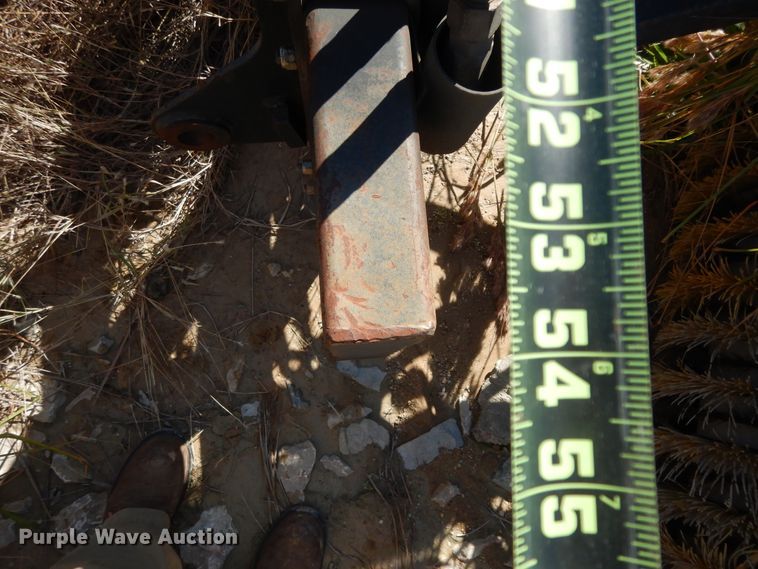 image for item DI8545 Caterpillar BA25  broom