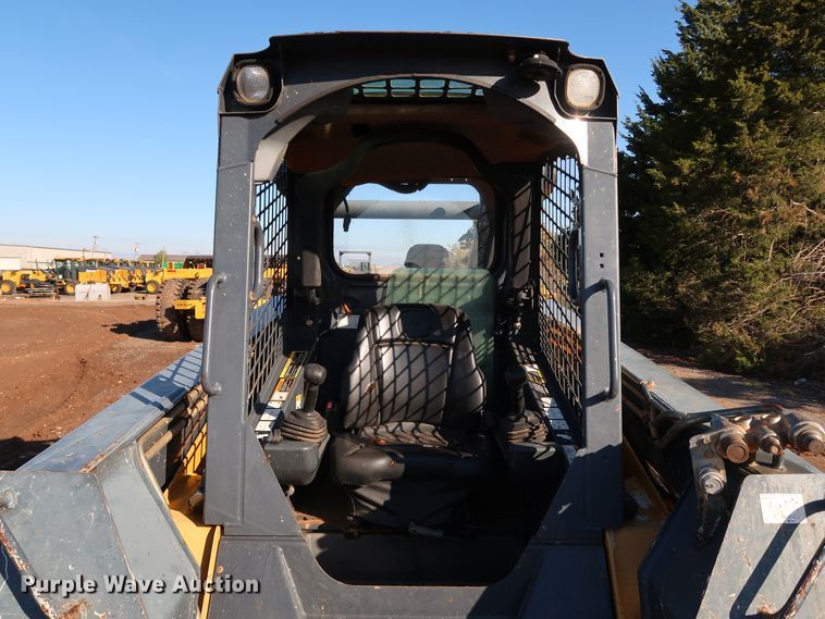 image for item DJ2417 2013 John Deere 333E  tracked skid steer loader