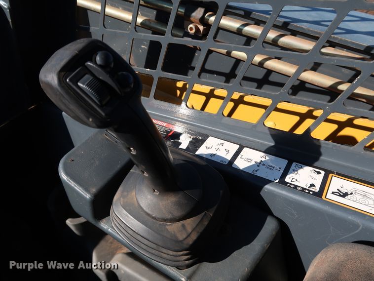 image for item DJ2417 2013 John Deere 333E  tracked skid steer loader