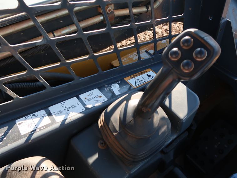 image for item DJ2417 2013 John Deere 333E  tracked skid steer loader