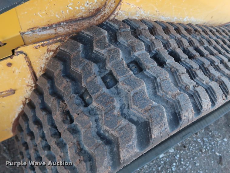 image for item DJ2417 2013 John Deere 333E  tracked skid steer loader