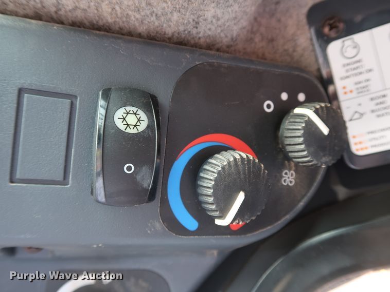 image for item DJ2418 2017 John Deere 333G  tracked skid steer loader