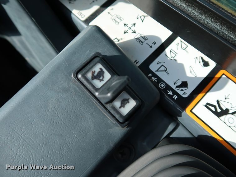 image for item DJ2418 2017 John Deere 333G  tracked skid steer loader