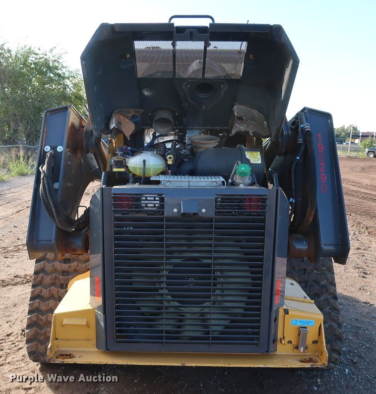 image for item DJ2418 2017 John Deere 333G  tracked skid steer loader