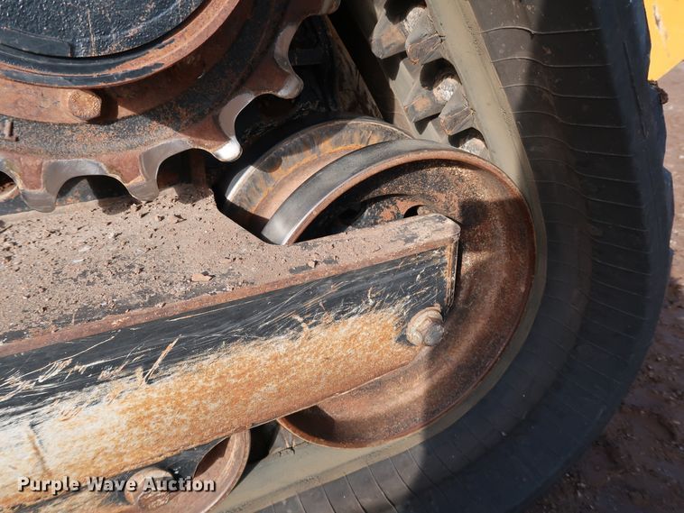 image for item DJ2418 2017 John Deere 333G  tracked skid steer loader