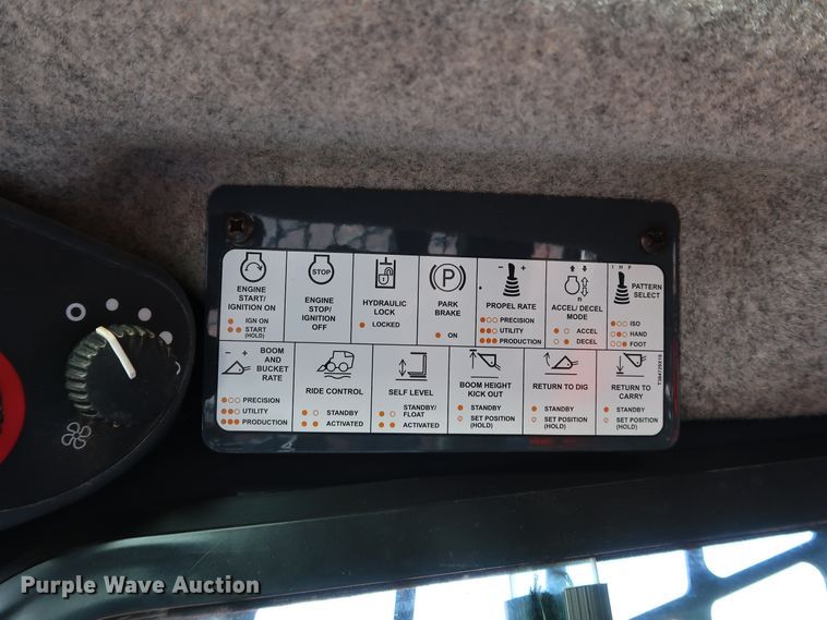 image for item DJ2419 2015 John Deere 318E  skid steer loader