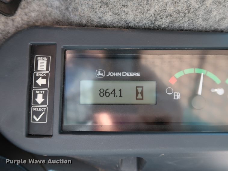 image for item DJ2419 2015 John Deere 318E  skid steer loader